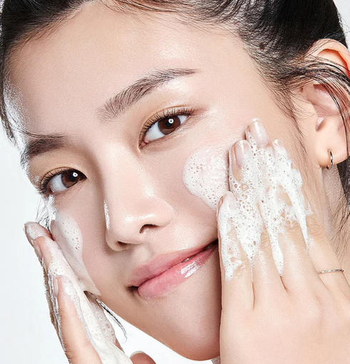 ANUA 8 Hyaluronic Acid Hydrating Gentle Foaming Cleanser| NIASHA.ch