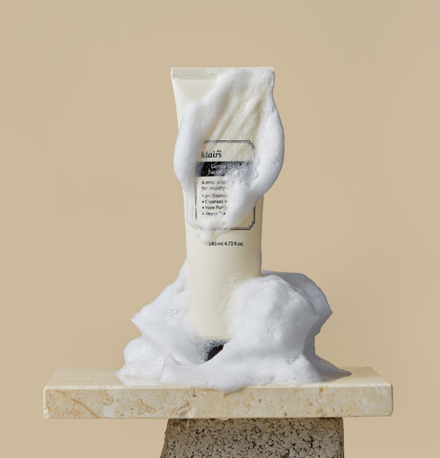 KLAIRS Gentle Black Facial Cleanser ( 140 ml) | NIASHA.ch