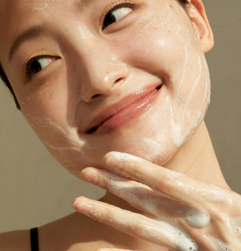 KLAIRS Gentle Black Facial Cleanser ( 140 ml) | NIASHA.ch