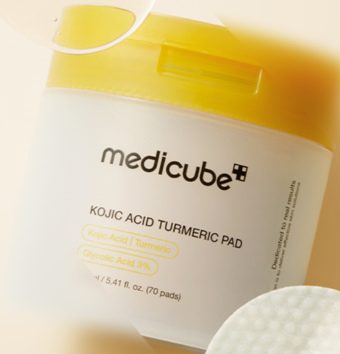 MEDICUBE Kojic Acid Turmeric Pad 160ml | NIASHA.ch