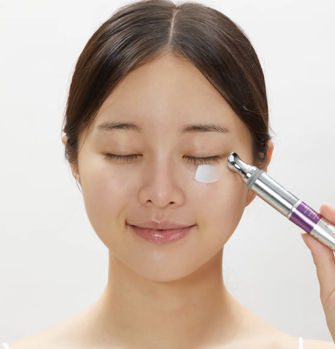 VT COSMETICS Reedle Shot Lifting Eye Cream 15ml | NIASHA.ch